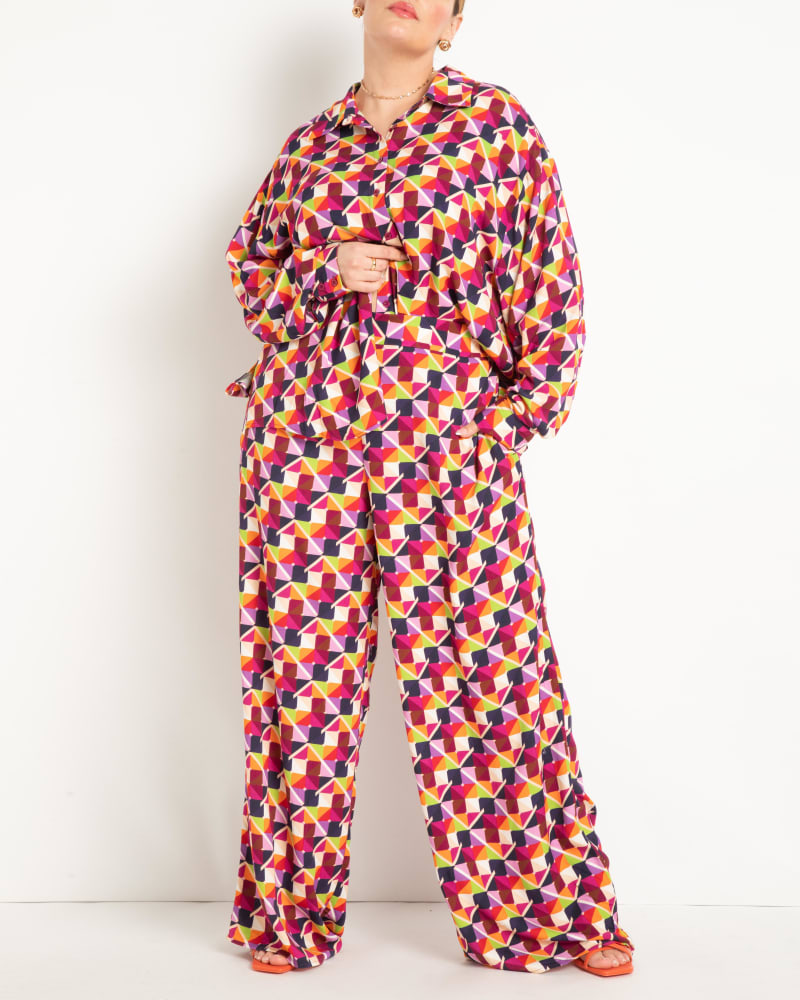 Front of a model wearing a size 14 Printed Wide Leg Pant in Colorful Checkers by ELOQUII. | dia_product_style_image_id:292804